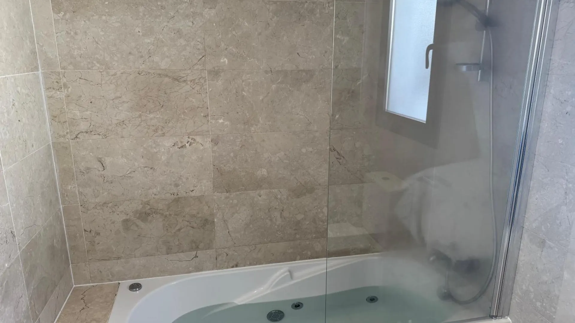 Atico Al Lado Del Mar Con Jacuzzi Apartment Bahia de Casares