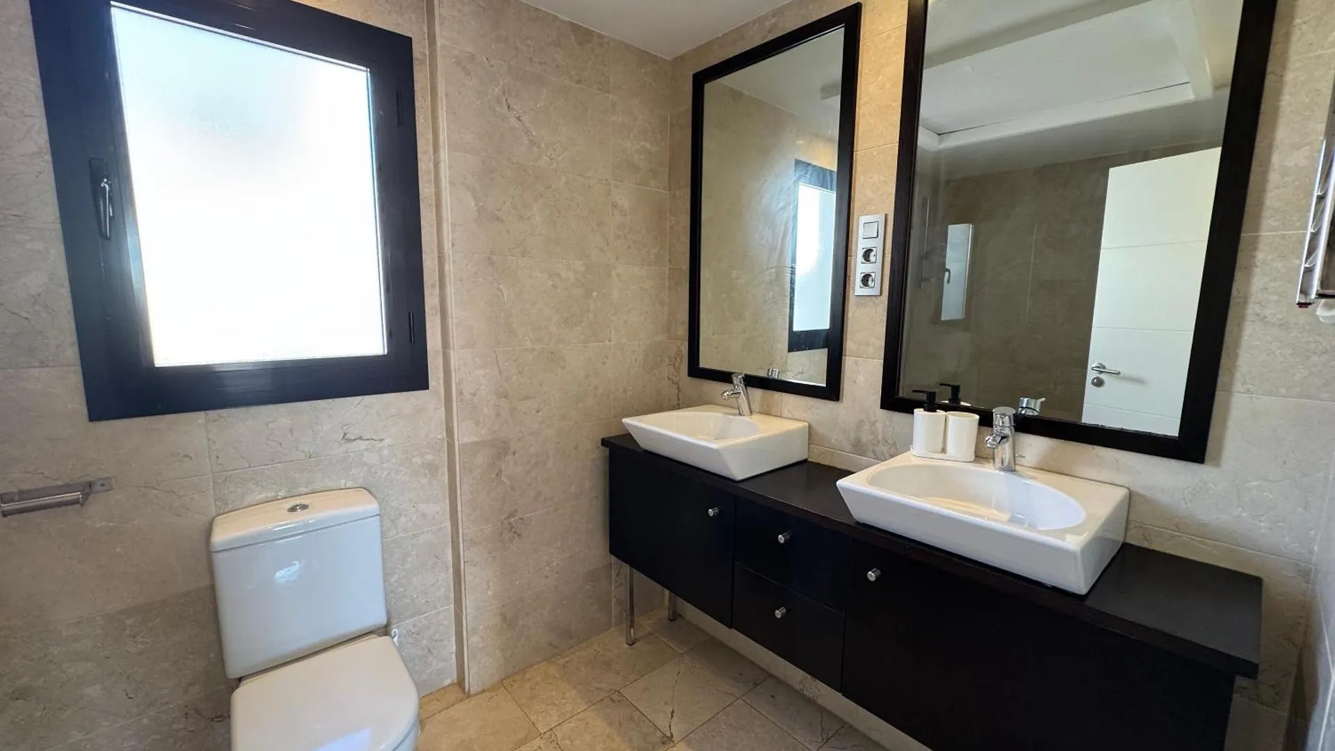 Atico Al Lado Del Mar Con Jacuzzi Apartment Bahia de Casares